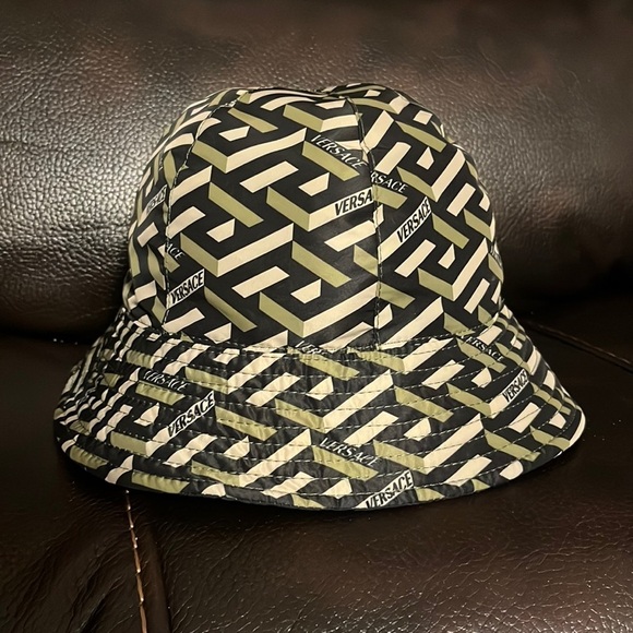 BLOWOUT SALE!!! Versace La Greca logo monogram unisex bucket hat FINAL Drop - Picture 2 of 6